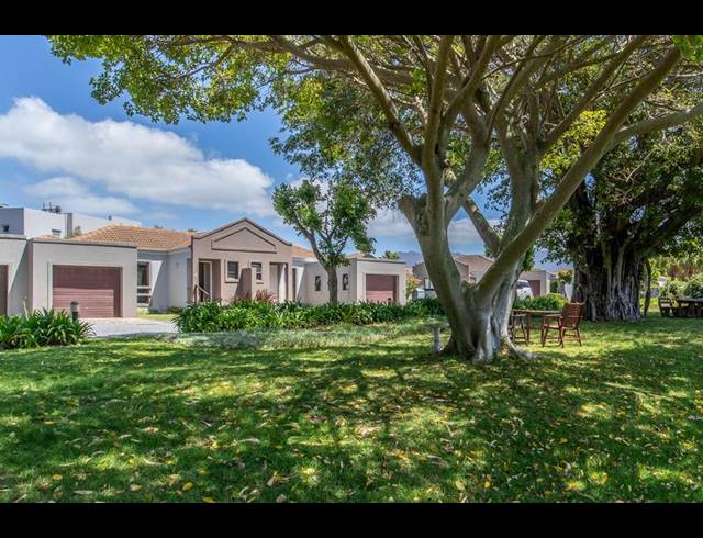 2 BEDROOM HOUSE FOR SALE IN ELFINDALE